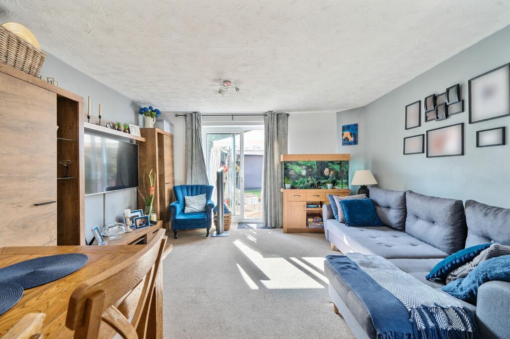 Lounge / Dining Room
