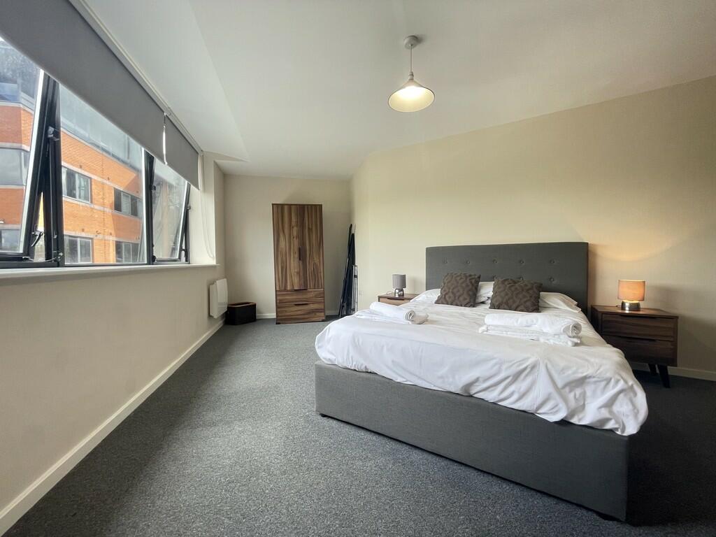 20 Sandringham Ho...