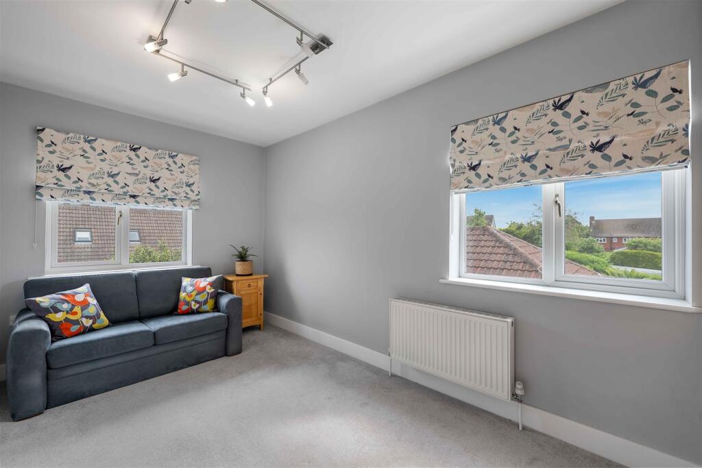 5 Banks Crescent-34.jpg