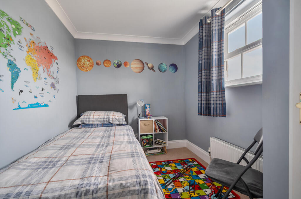 1395366-7-695e53f...