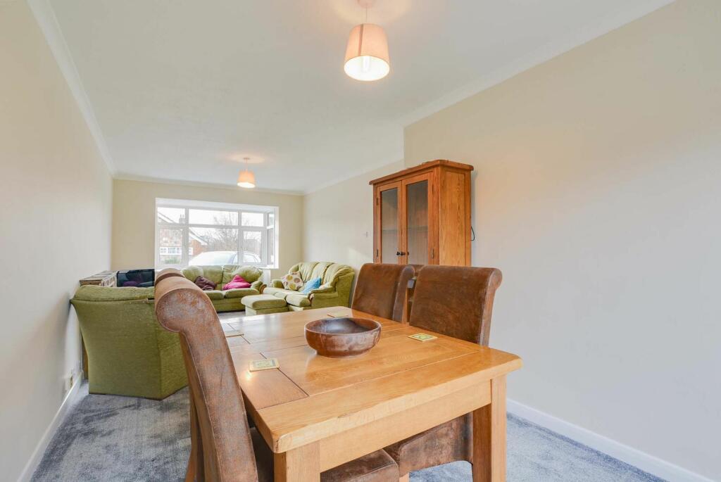 Through Lounge Diner