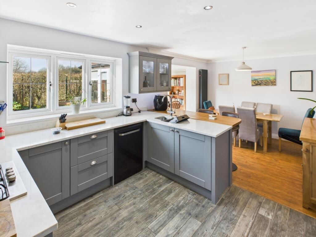 CAM04233G0-PR0017-STILL017 - Copy