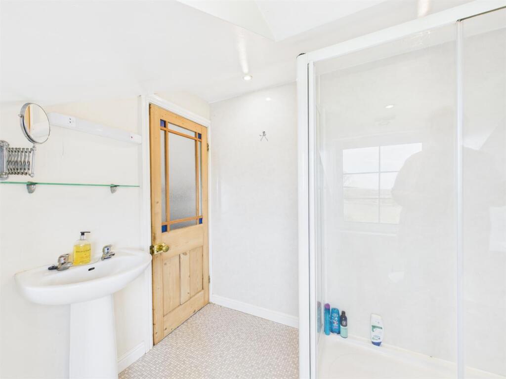 En-suite Shower room