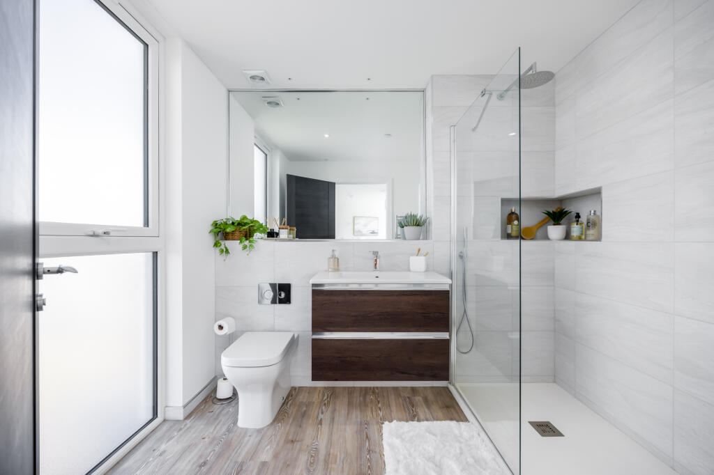 Ensuite