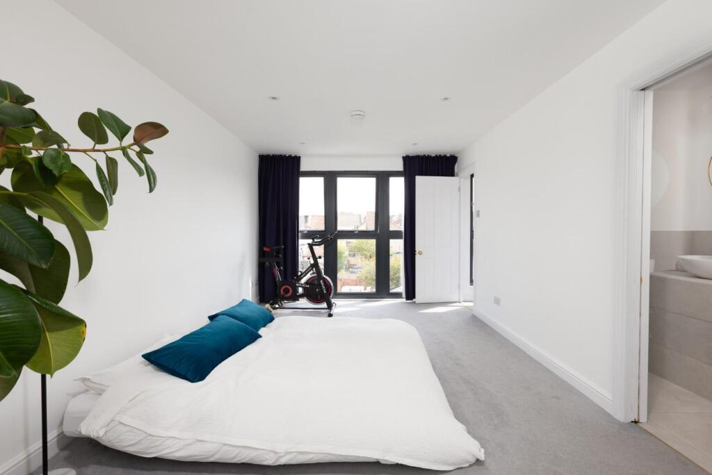 61 Churchill Road-1.jpg