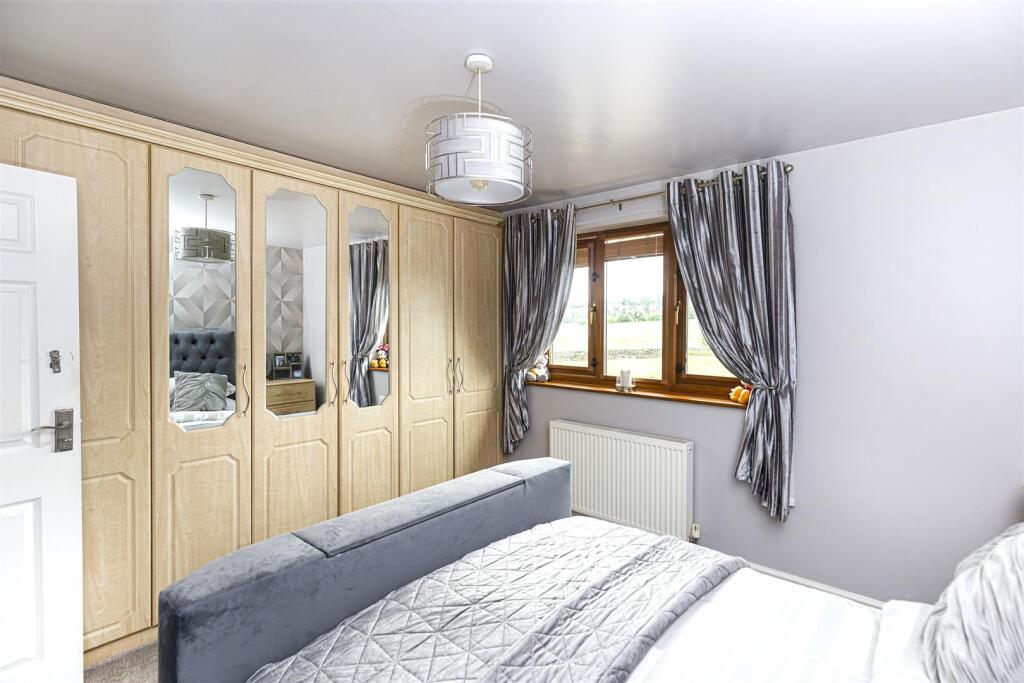 Bramleys Estate Agents - Dewsbury Road - Elland (4