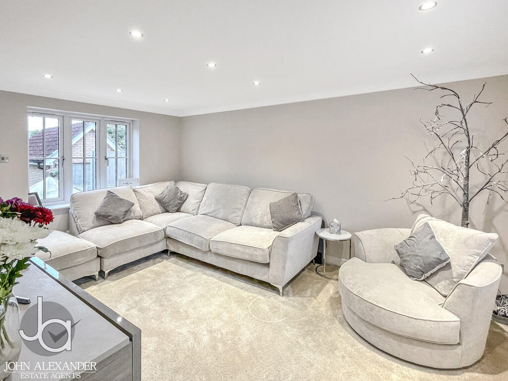 20241114_14571019...