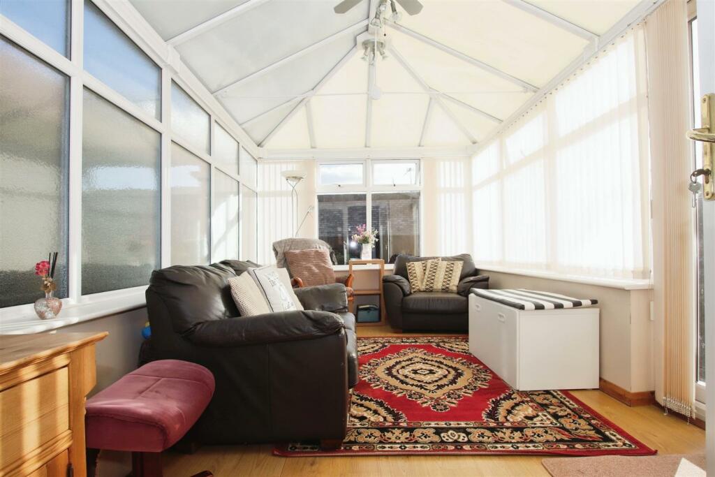 HALF BRICK AND UPVC DOUBLE GLAZED CONSERVATORY