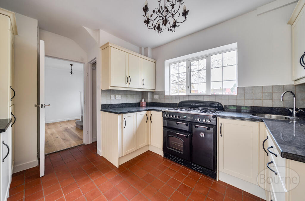 f80fe285-f5df-4a1...