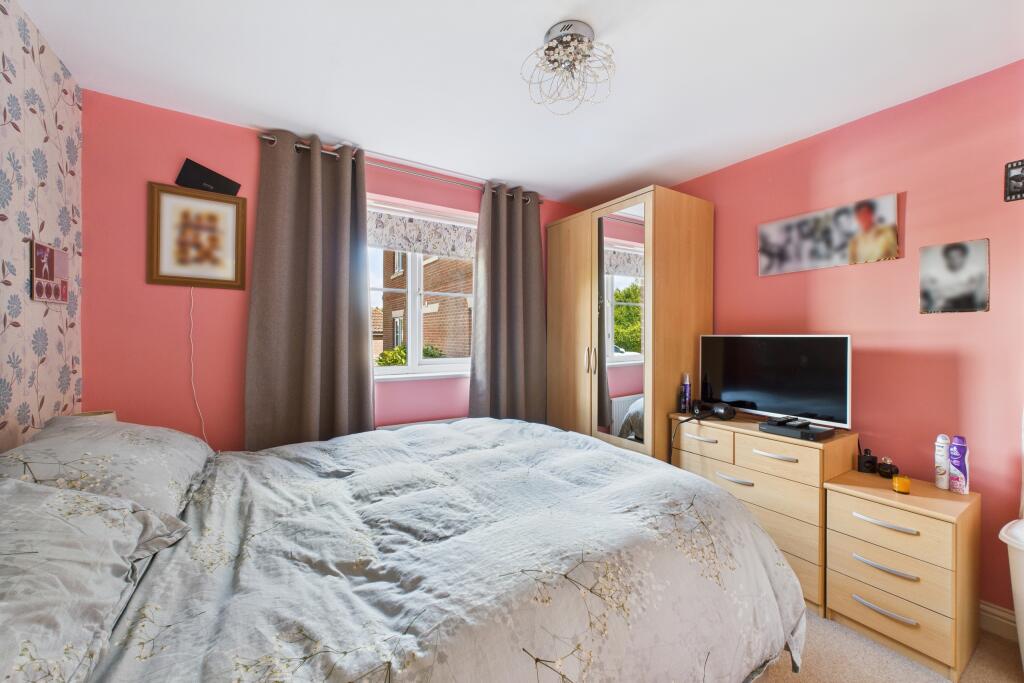 CAM05454G0-PR0020-STILL005