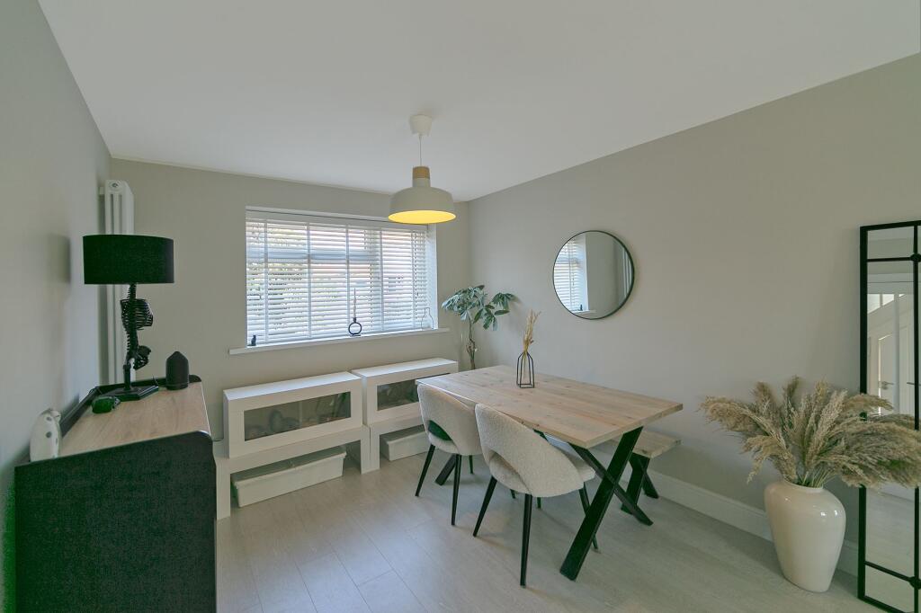 Lounge / Dinning Room