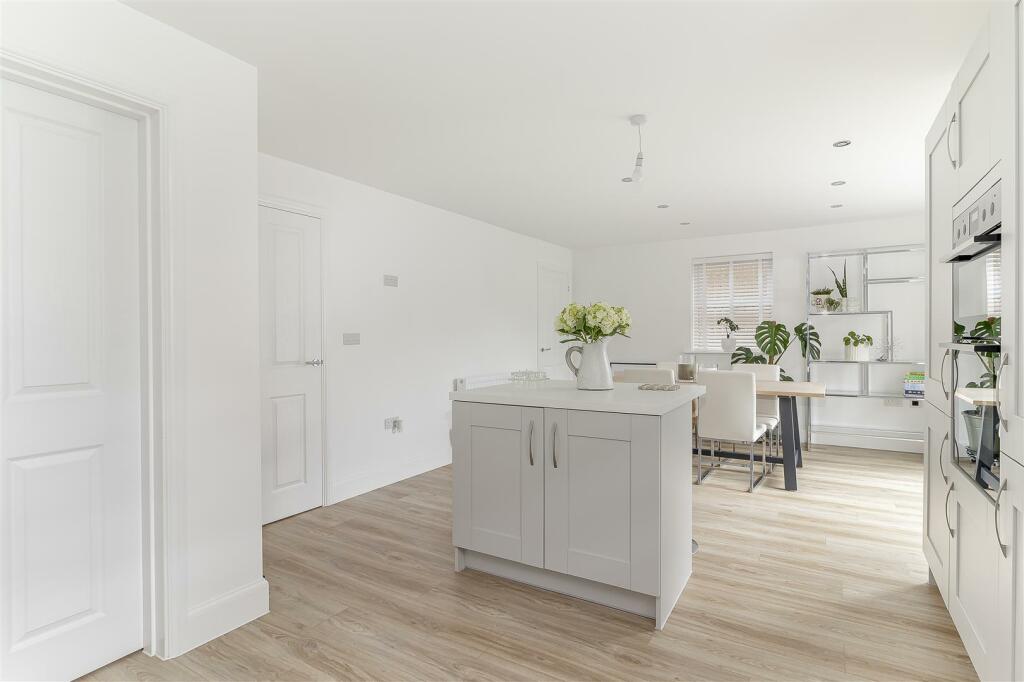 Dining Kitchen - E.jpg