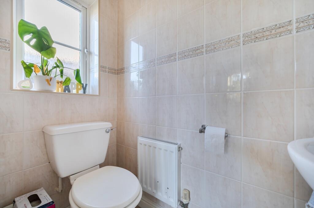 1376091-9-6915e96f0a544