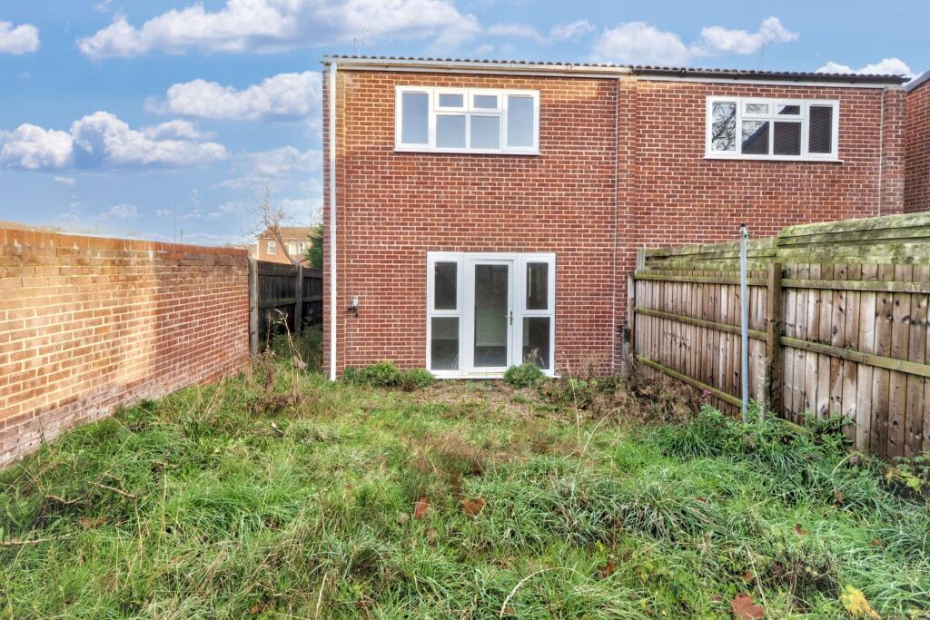 15 Brook Close, Bulwell, Nottingham, Nottinghamshire, NG6 8NL