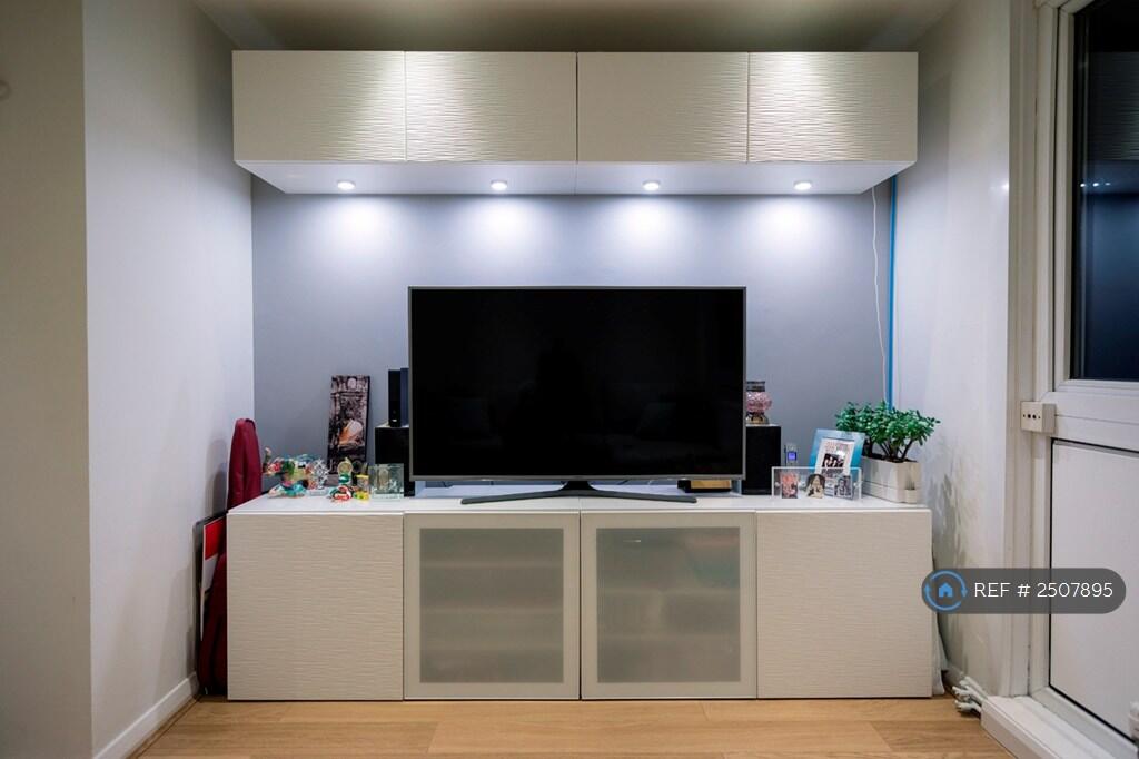 Lounge - Feature Wall At Night