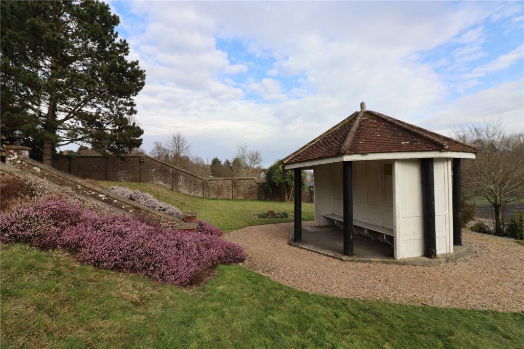 Communal Grounds
