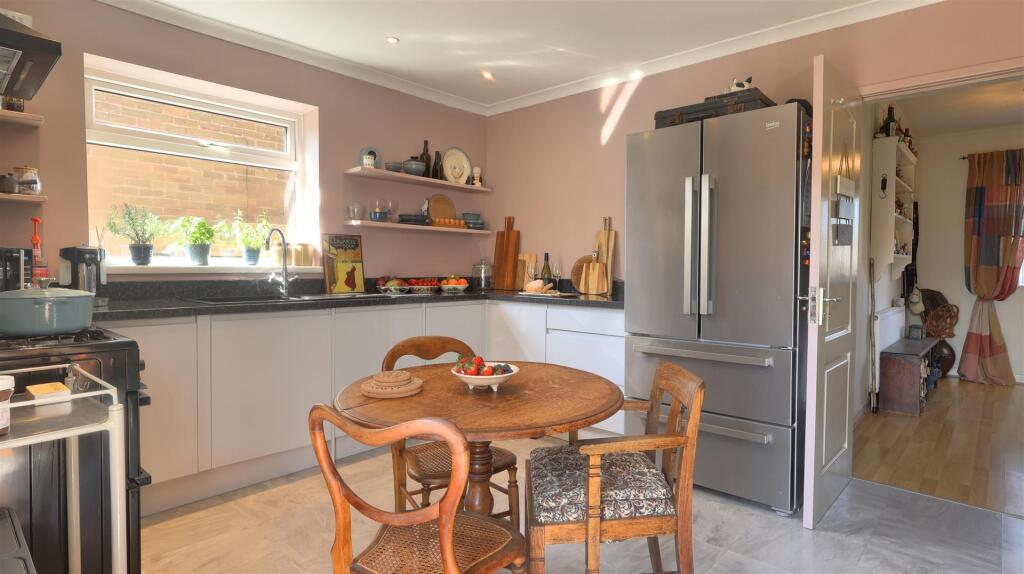 Stuart Crescent Kitchen