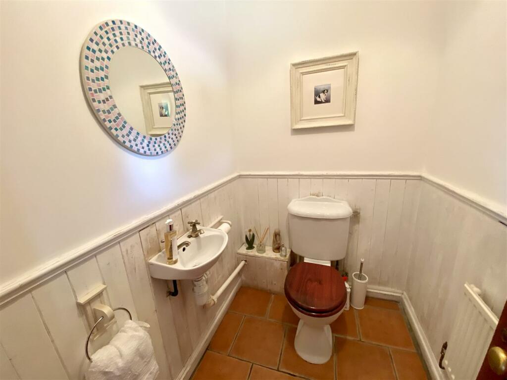 DOWNSTAIRS WC