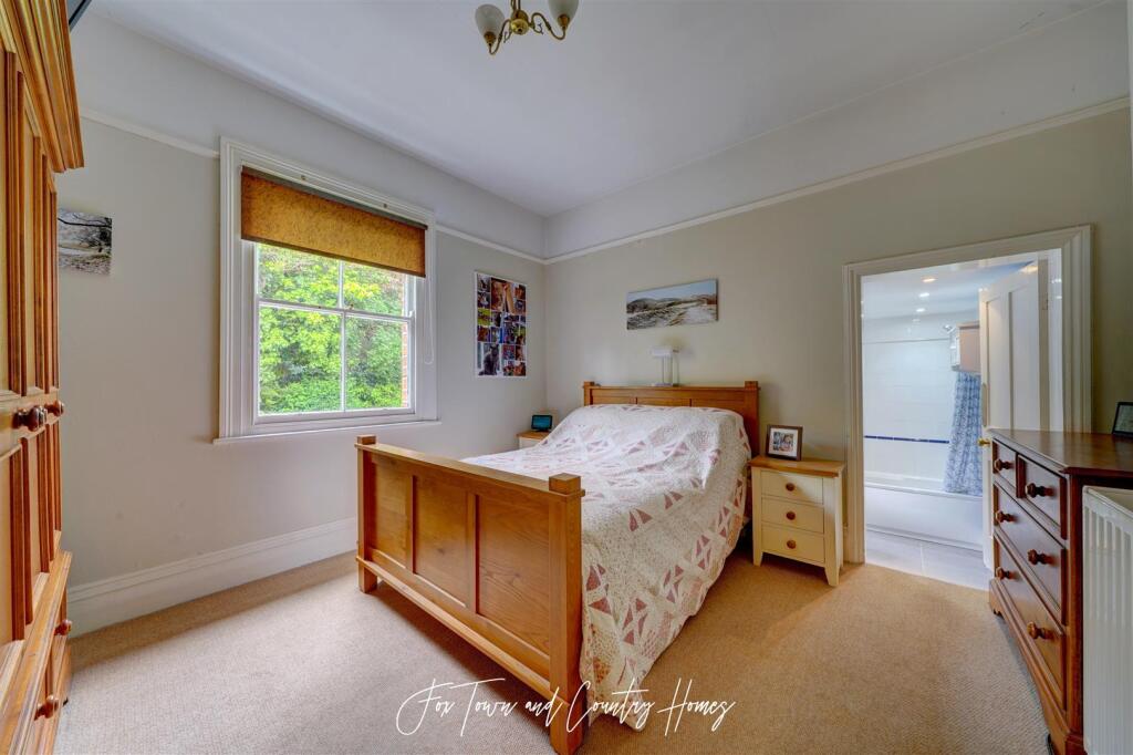 24 Hornyold Ave (16).jpg