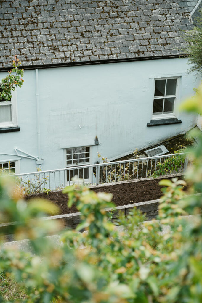 284498 - B0014830.jpg