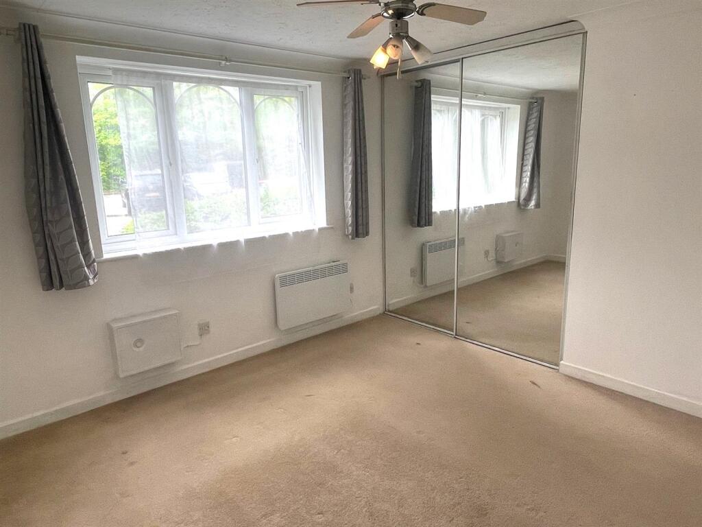 Bedroom.jpg