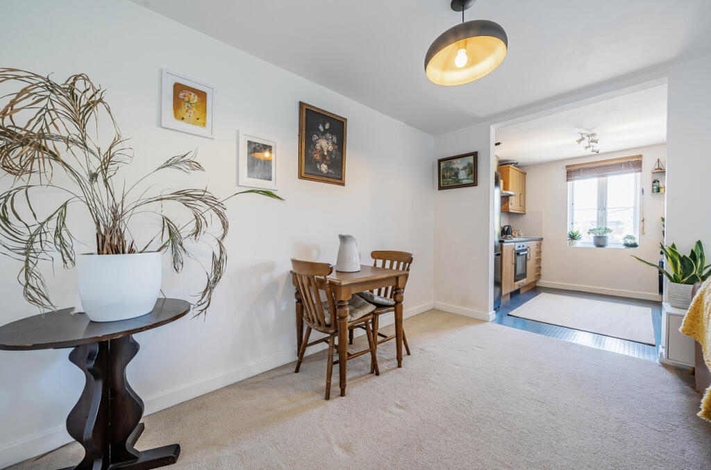 1317397-10-687204...