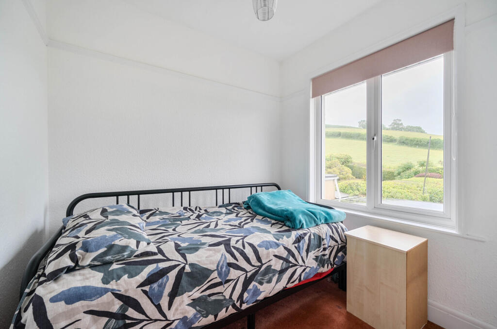 1294363-7-6835eb5...