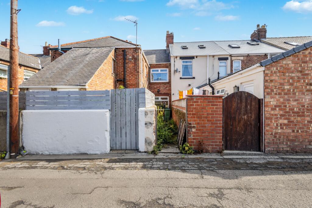 34 Station Avenue South, South Fencehouses, Houghton Le Spring, Tyne and Wear, DH4 6HN