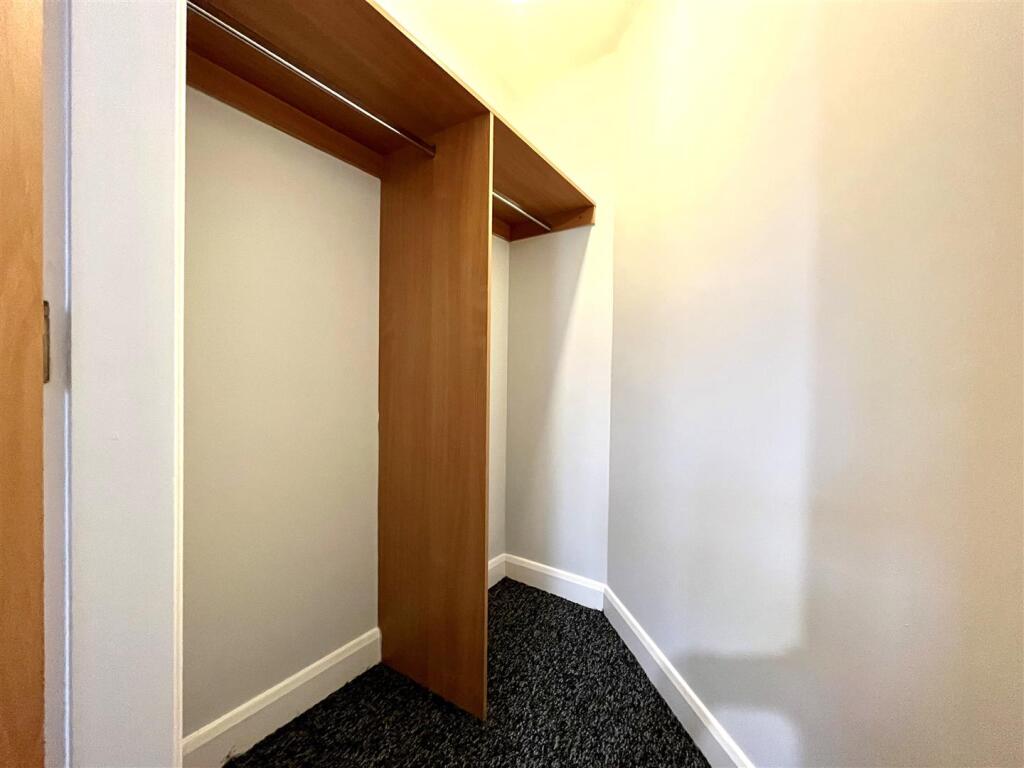 Bedroom 1 Walk in Wardrobe