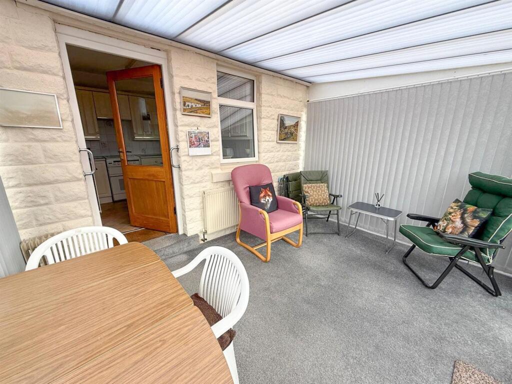 2 bed semi-detached bungalow, Silsden 9