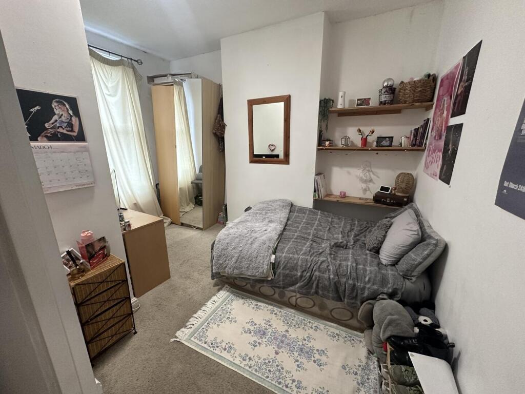 12ag.room2.JPG