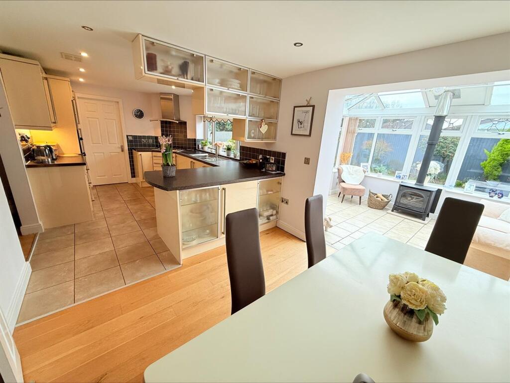 Open Plan Dining KItchen