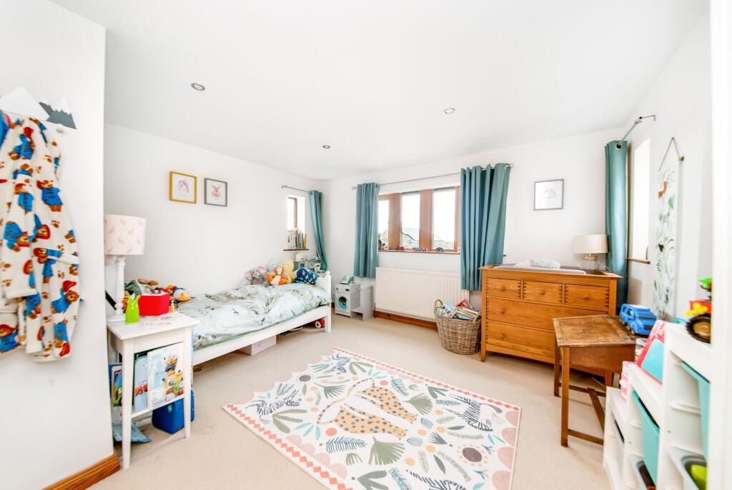 BEDROOM TWO