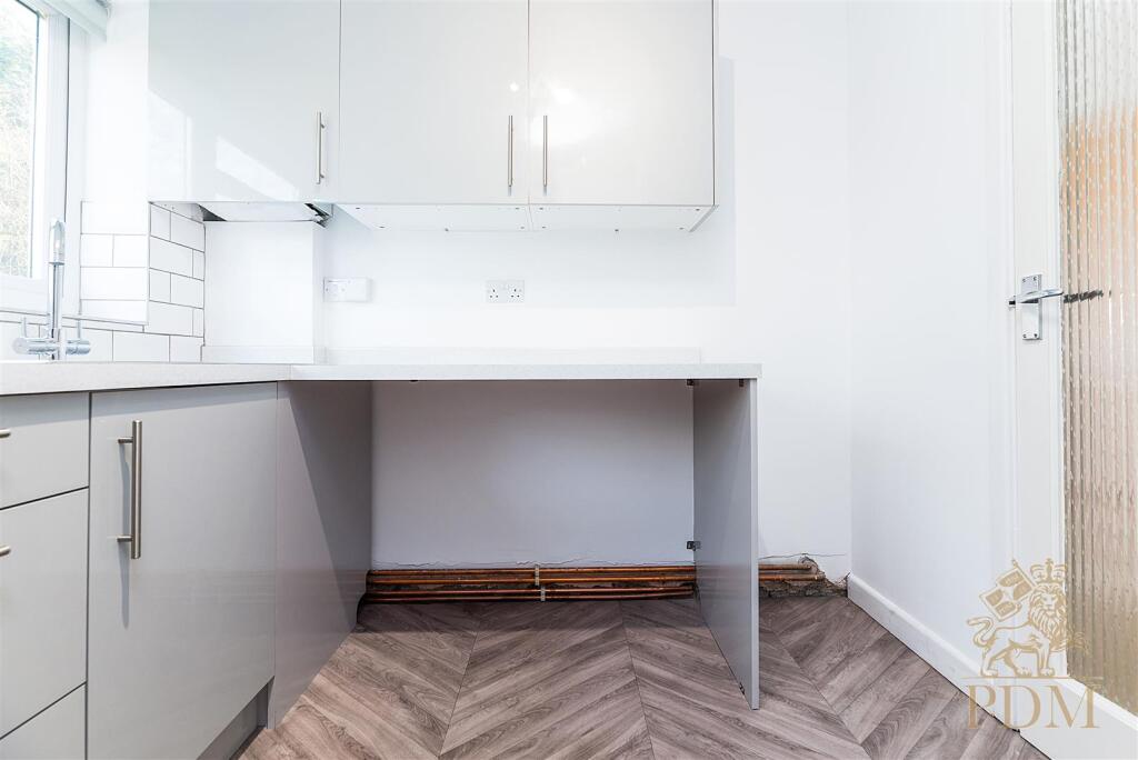 17 Willow Court West Bridgford Nottingham NG2 7HP