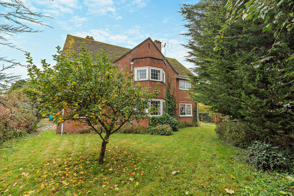 8623199-exterior0...