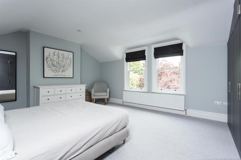 Principal Bedroom Suite