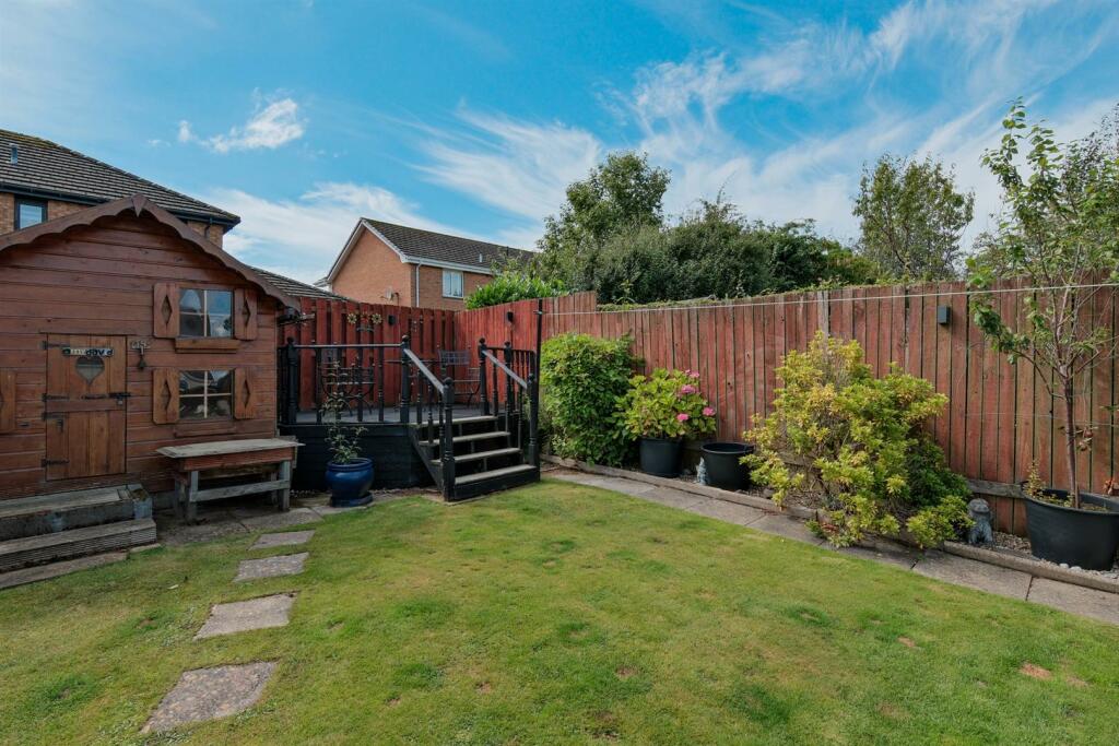 013-3 Station Place, Law ML8 5LR.jpg
