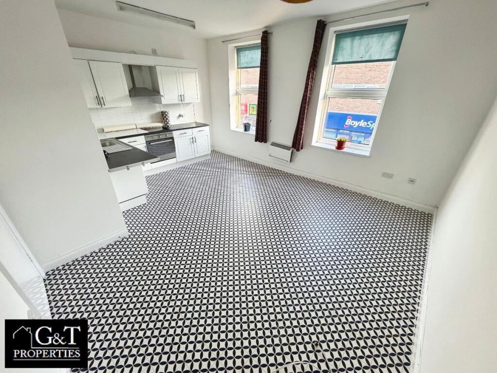 Kitchen/Living Area
