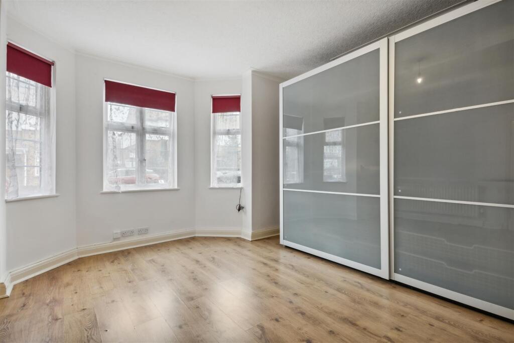 7 Elmwood Road W4 3DY - urgent-2.jpg