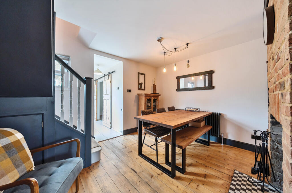 1294097-9-682f32f...