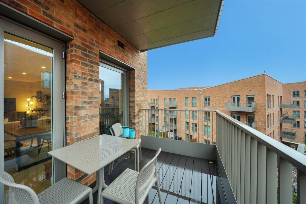 Apartment 26, 31 Royal Engineers Way - RCY5RQP4Q60
