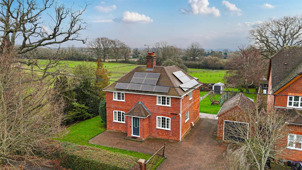 Rickman Close, Arborfield Cross, Reading