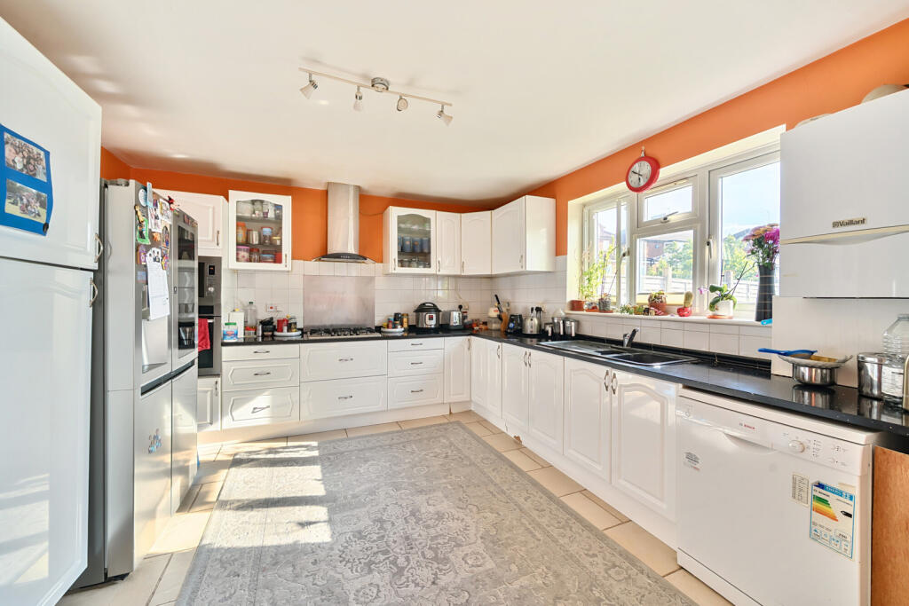 1297040-20-683744...