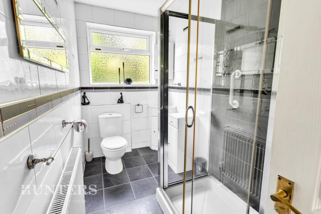 2 Beaufort Drive (1).jpg