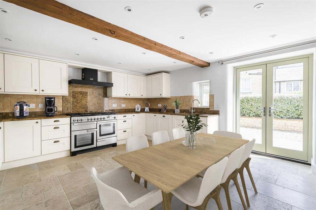 The Stables, 3a Gayton Road, Blisworth (vr) (4).jp