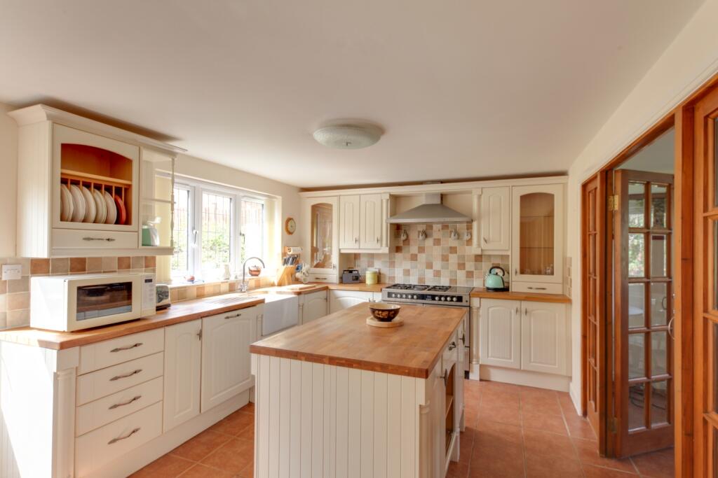 country island kitchen