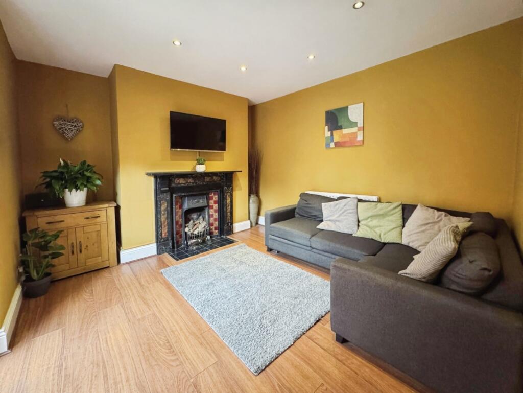 pbox-living_room-339961.jpg