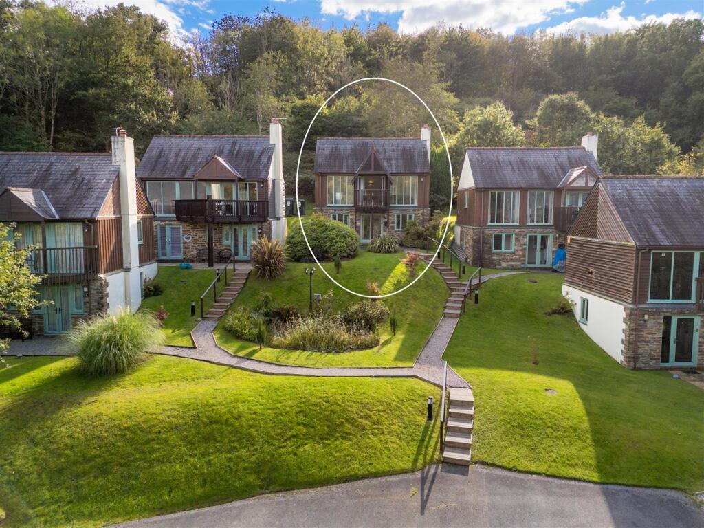 Parry 8 Oakridge St. Mellion-29.jpg