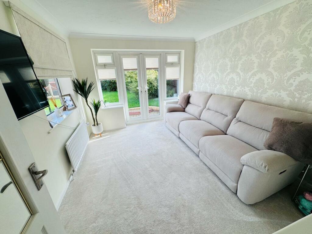 GARDEN ROOM