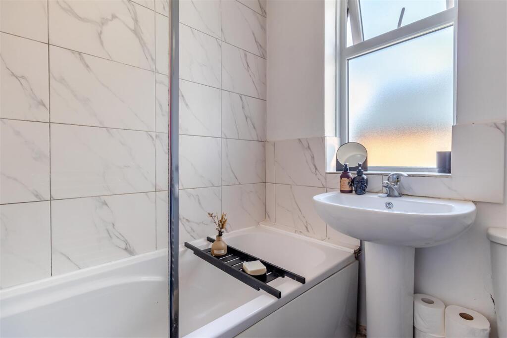 8645699-interior12.jpg